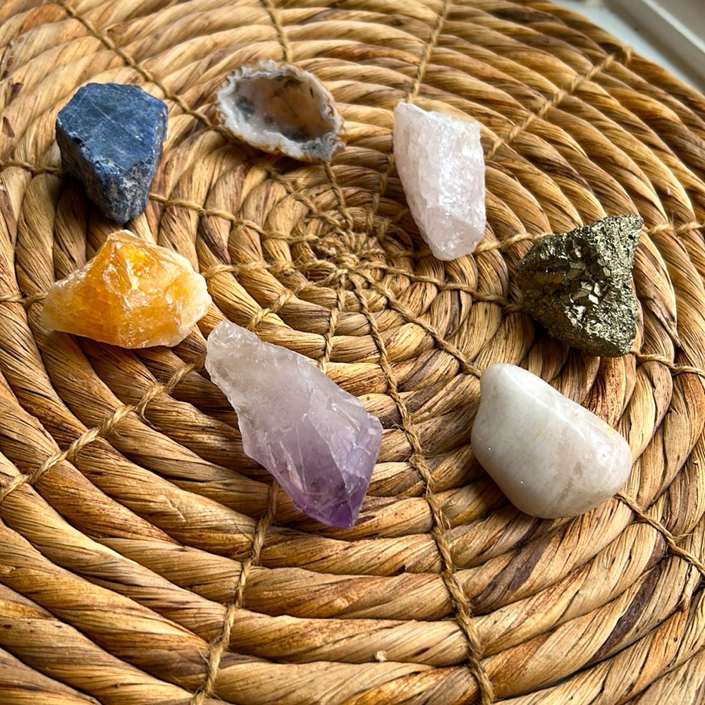 Crystal Healing bundle of 7 includes pyrite citrine rose Quartz